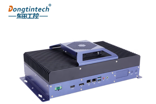 東田嵌入式箱體電腦.png
