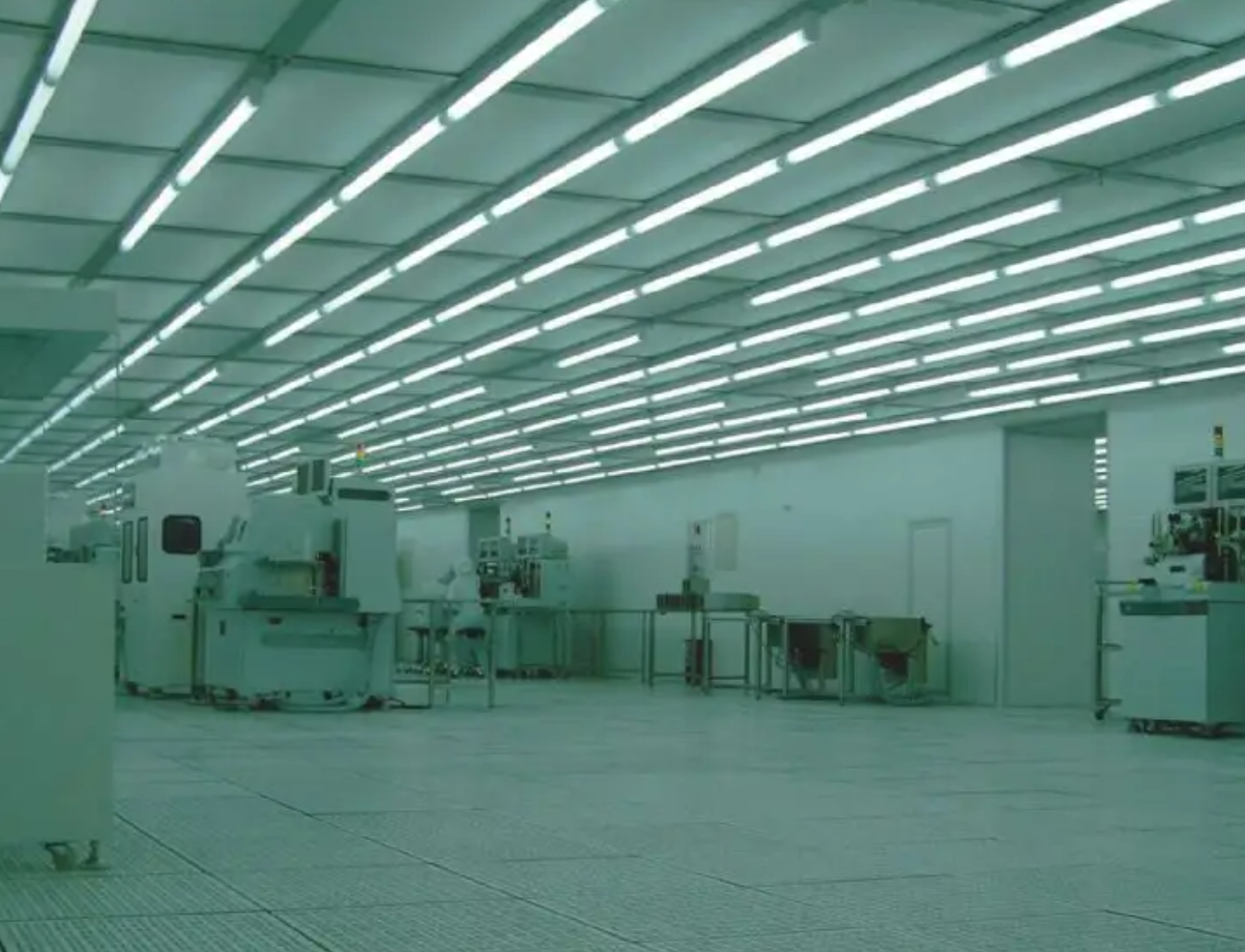 得創案例-百級電子車間效果圖